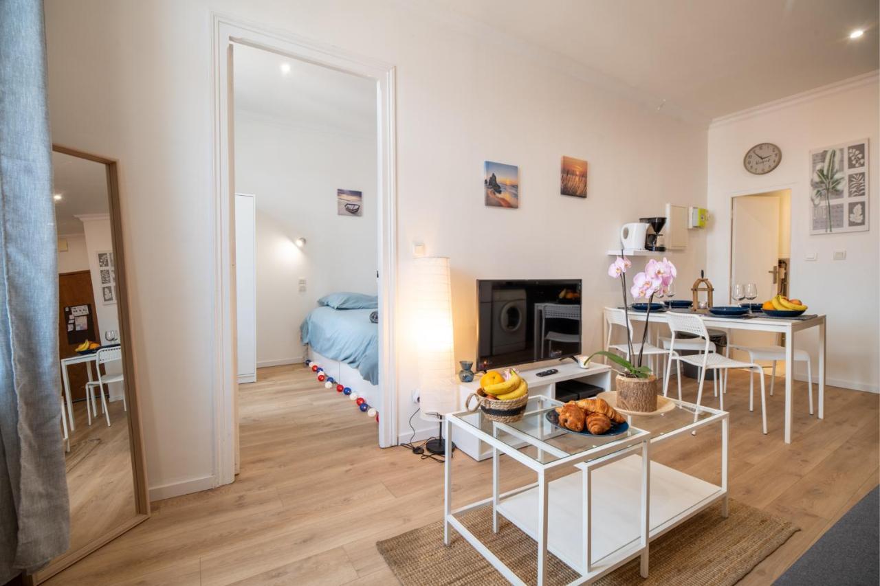 Private Independant Flat - Lourdes City Center - 2 Balconies Exterior foto